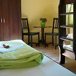 Hostel Green *