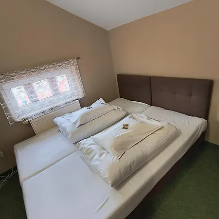 Green Hostel