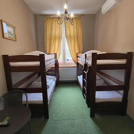 Hostel Green